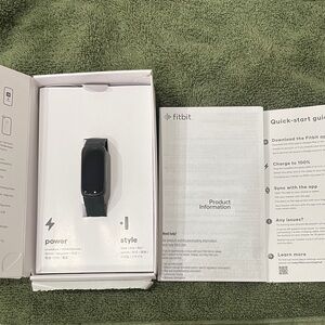 Fitbit inspire 3 brand new in box with charger and style band